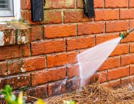 Why Fall Is the Perfect Time for Pressure Washing in Upper Marlboro